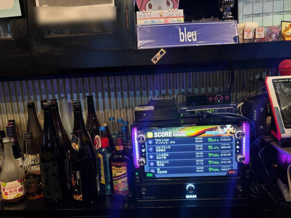 大阪府門真市のバーでのカラオケ設置写真3：blue様