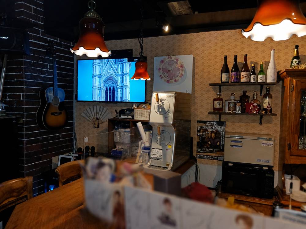京都府京都市のラウンジでのカラオケ設置写真2：Live Lounge 雪の華様