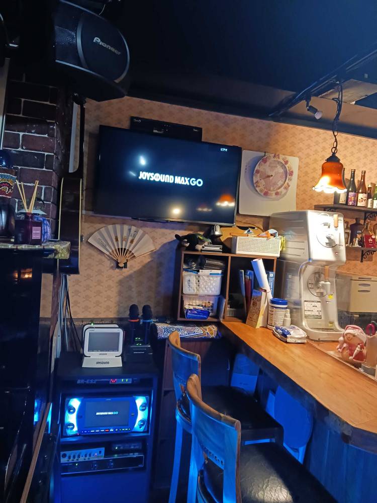 京都府京都市のラウンジでのカラオケ設置写真4：Live Lounge 雪の華様