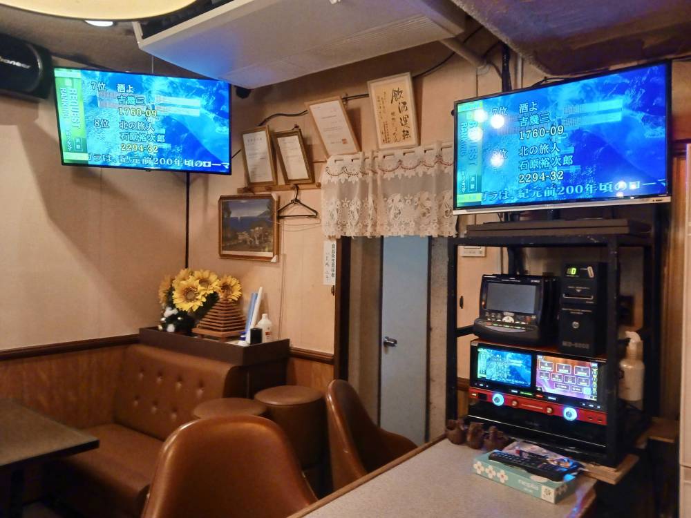 沖縄県那覇市のスナックでのカラオケ設置写真3：女幸様