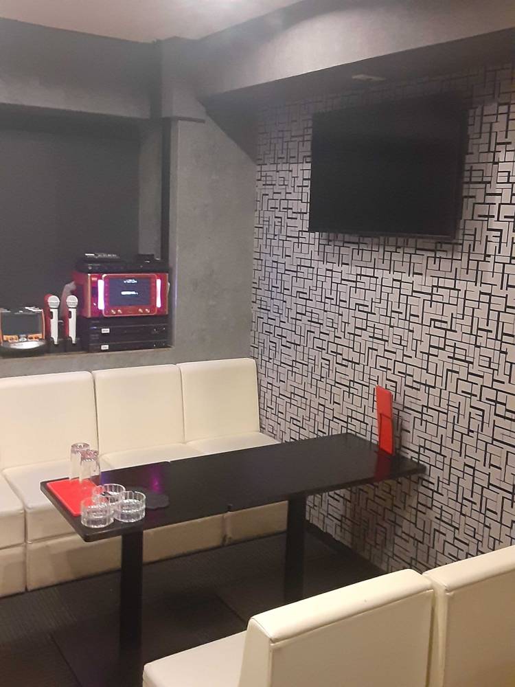 大阪府大阪市のスナックでのカラオケ設置写真3：CLUB BLOOM様